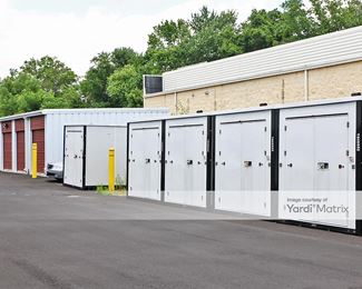 Photo 3 of StorageMart - 2445 Crain Hwy, Waldorf, MD