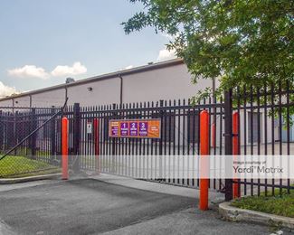 Photo 4 of Public Storage - 11315 Lockwood Drive, Silver Spring, MD