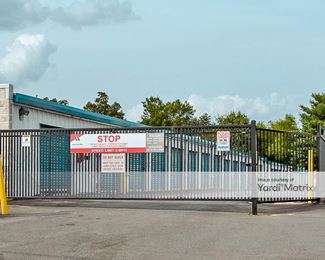 Photo 2 of Devon Self Storage - 21639 Cascades Pkwy, Sterling, VA