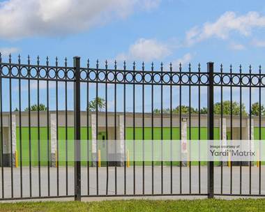 Storage Units for Rent available at 5219 Plank Road, Fredericksburg, VA 22407