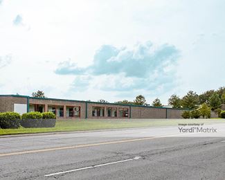Photo 2 of Extra Space Storage - 45925 Woodland Road, Sterling, VA