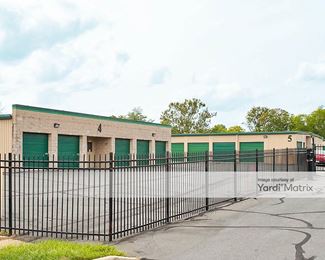 Photo 2 of Extra Space Storage - 904 Trailview Blvd, Leesburg, VA