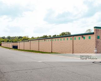 Photo 3 of Extra Space Storage - 904 Trailview Blvd, Leesburg, VA