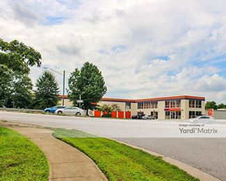 Photo 3 of Public Storage - 7685 Pohick Road, Lorton, VA