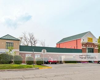 Photo 2 of Security Public Storage - 45050 Russell Branch Pkwy, Ashburn, VA