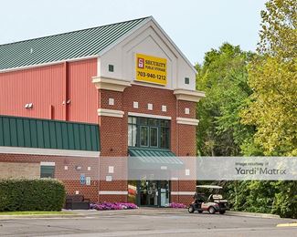 Photo 4 of Security Public Storage - 45050 Russell Branch Pkwy, Ashburn, VA