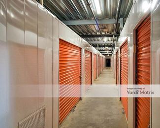 Photo 3 of Public Storage - 6319 Arlington Blvd, Seven Corners, VA