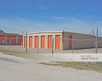 Photo 4 of Aloha Self Storage - 5029 Haltom Road, Haltom City, TX