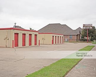 Photo 1 of SecurCare Self Storage - 1320 Norwood Drive, Bedford, TX