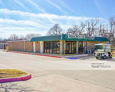 Storage Units for Rent available at 2708 Bedford Road, Bedford, TX 76021