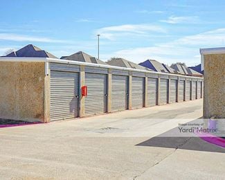 Photo 3 of Extra Space Storage - 2708 Bedford Road, Bedford, TX