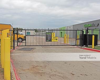 Storage Units for Rent available at 1204 West Euless Blvd, Euless, TX 76040