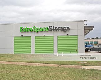 Photo 4 of Extra Space Storage - 1204 West Euless Blvd, Euless, TX
