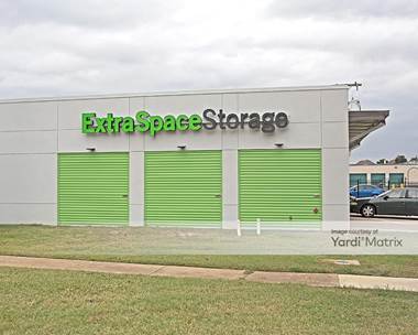 Storage Units for Rent available at 1204 West Euless Blvd, Euless, TX 76040