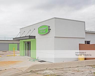 Storage Units for Rent available at 1204 West Euless Blvd, Euless, TX 76040