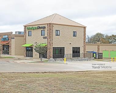 Storage Units for Rent available at 1351 FM 1187, Mansfield, TX 76063