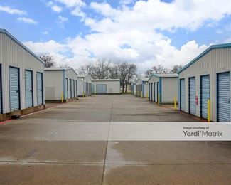 Photo 6 of SecurCare Self Storage - 717 South Crowley Road, Crowley, TX