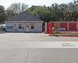 Photo 4 of Storage Plus - 2330 West Green Oaks Blvd, Arlington, TX