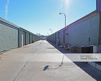 Photo 4 of Burleson Stor-More - 408 NE Wilshire Blvd, Burleson, TX
