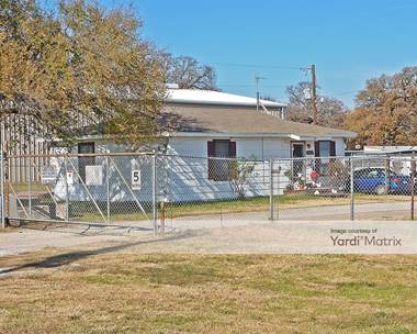 Storage Units for Rent available at 14290 Highway 377 South, Fort Worth, TX 76126