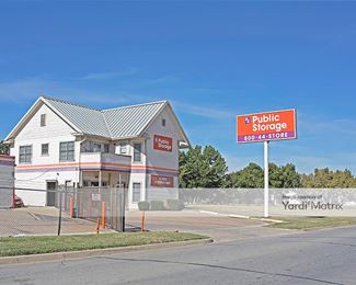 Photo 1 of Public Storage - 1001 West Beach Street, Fort Worth, TX