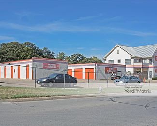 Photo 3 of Public Storage - 1001 West Beach Street, Fort Worth, TX