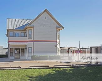 Photo 4 of Public Storage - 3700 Cockrell Avenue, Fort Worth, TX