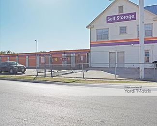 Photo 2 of Public Storage - 1048 East Seminary Drive, Fort Worth, TX