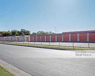 Photo 3 of Public Storage - 1048 East Seminary Drive, Fort Worth, TX