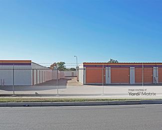 Photo 4 of Public Storage - 1048 East Seminary Drive, Fort Worth, TX