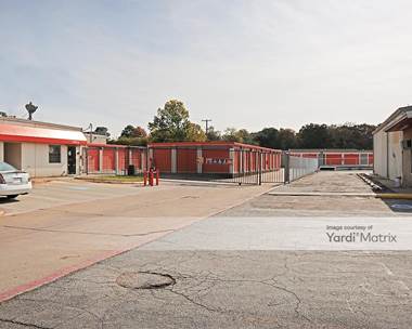 Storage Units for Rent available at 2300 West Park Row, Pantego, TX 76013