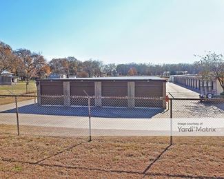 Photo 5 of Hometown Self Storage - 2200 Fort Worth Hwy, Weatherford, TX