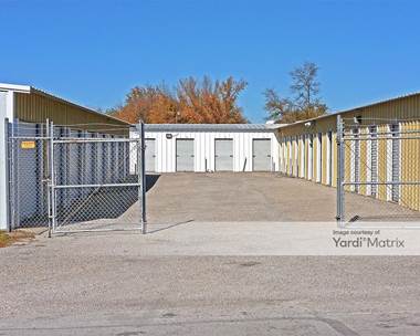 Storage Units for Rent available at 117 Locust Street, Azle, TX 76020