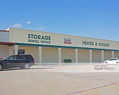 Storage Units for Rent available at 9250 Highway 377 South, Benbrook, TX 76126