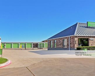Photo 2 of Extra Space Storage - 213 South Watson Road, Arlington, TX