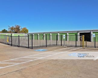 Photo 5 of Extra Space Storage - 213 South Watson Road, Arlington, TX