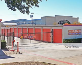 Photo 2 of Public Storage - 3216 East Pioneer Pkwy, Arlington, TX