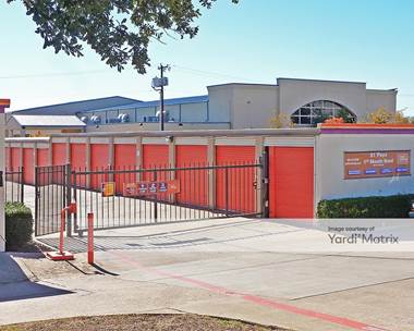 Storage Units for Rent available at 3216 East Pioneer Pkwy, Arlington, TX 76010