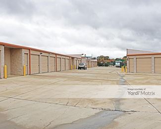 Photo 4 of Extra Space Storage - 8111 US 287 Frontage Road, Arlington, TX