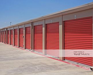 Photo 3 of Extra Space Storage - 2750 North Highway 360, Grand Prairie, TX