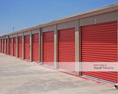 Storage Units for Rent available at 2750 North Highway 360, Grand Prairie, TX 75050