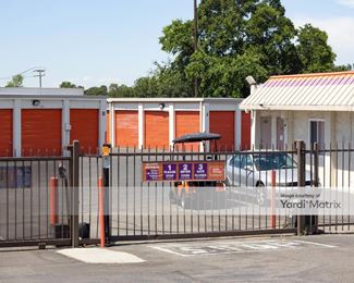 Photo 4 of Public Storage - 3421 Auburn Blvd, Sacramento, CA