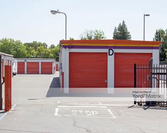 Photo 4 of Public Storage - 1940 Howe Avenue, Sacramento, CA