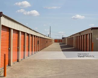 Photo 6 of Tiger Self Storage - 2718 Q Street, North Highlands, CA