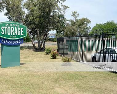 Storage Units for Rent available at 1353 Florin Road, Sacramento, CA 95822