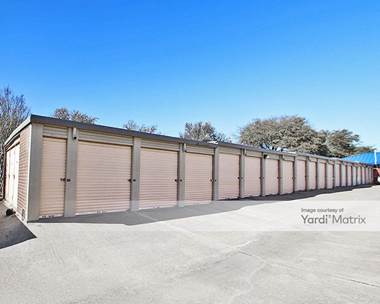 Storage Units for Rent available at 1620 East Lamar Blvd, Arlington, TX 76011