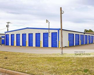 Photo 3 of SecurCare Self Storage - 245 NW Newton Drive, Burleson, TX