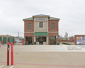 Photo 2 of Sunbelt Self Storage - 3015 New York Avenue, Grand Prairie, TX