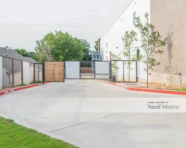 Storage Units for Rent available at 1526 Fort Worth Avenue, Dallas, TX 75208