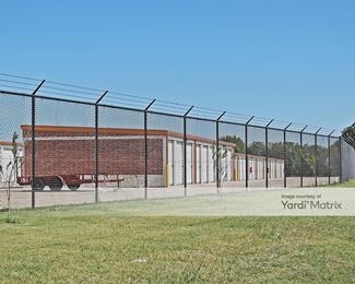 Photo 5 of CubeSmart Self Storage - 1410 North Duncanville Road, Duncanville, TX